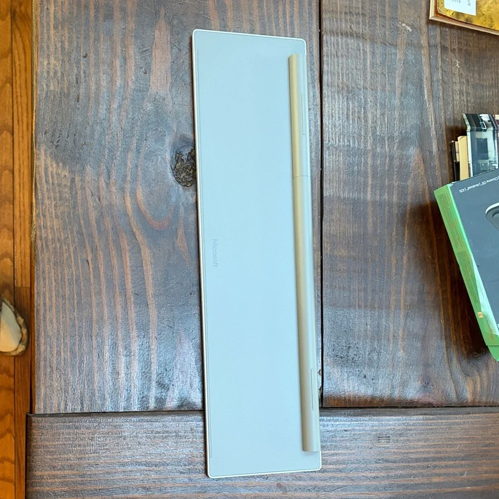 Wireless Gray Keyboard